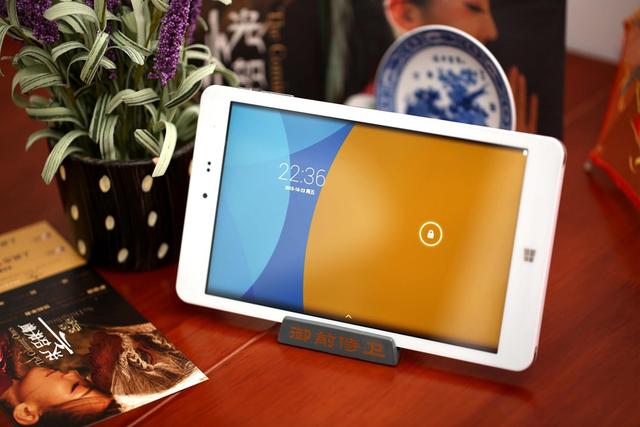 Win10双系统的魅力——驰为Hi8简测