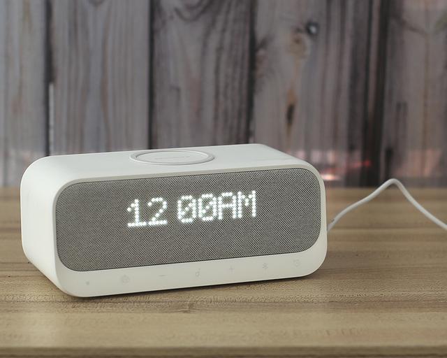 让生活更具品质，安克创新Soundcore多功能床头音箱