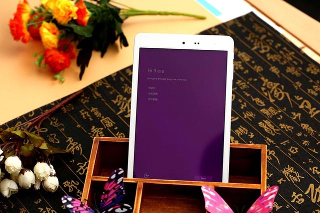 Win10双系统的魅力——驰为Hi8简测