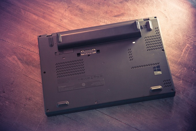 全天办公不插电，ThinkPad X240图赏