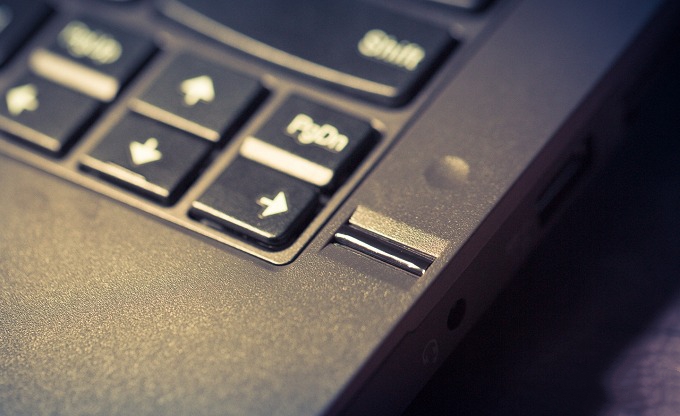 全天办公不插电，ThinkPad X240图赏