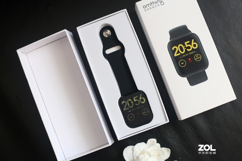 百元就能买到的omthing简悦智能手表