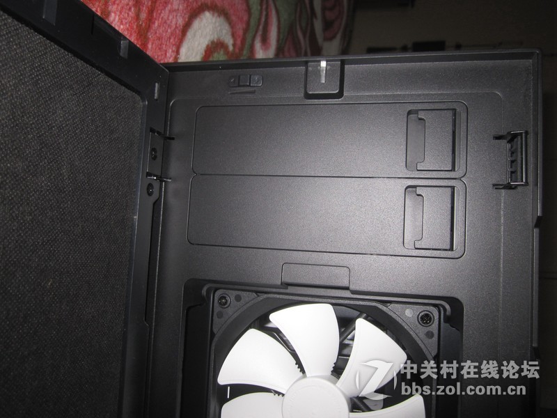 北欧古典设计美学与电脑机箱的完美融合——Fractal Design Define R5解析[原创]