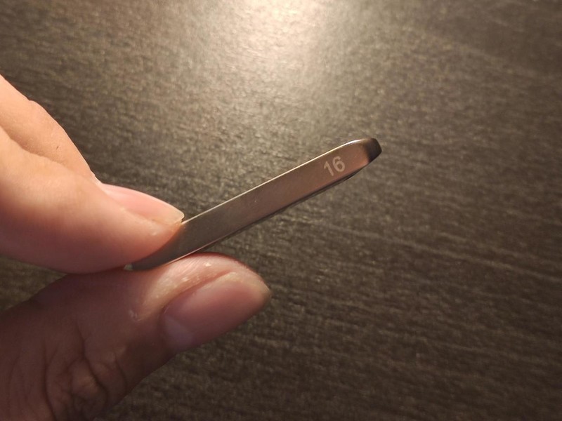 雾化炫白、魔力四射Orico读卡器兼金属质感、厚重满满优盘