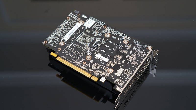 将捡垃圾进行到底，700元打造的电脑主机，还能流畅吃鸡