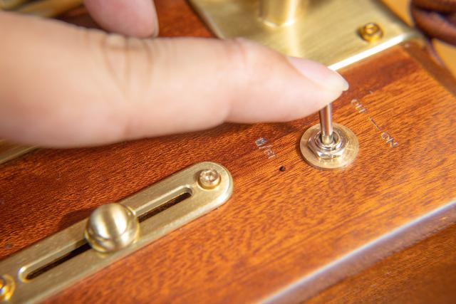 人美声甜，玩赏级桌面音箱，好玩好看，更好听的巫·喀秋莎