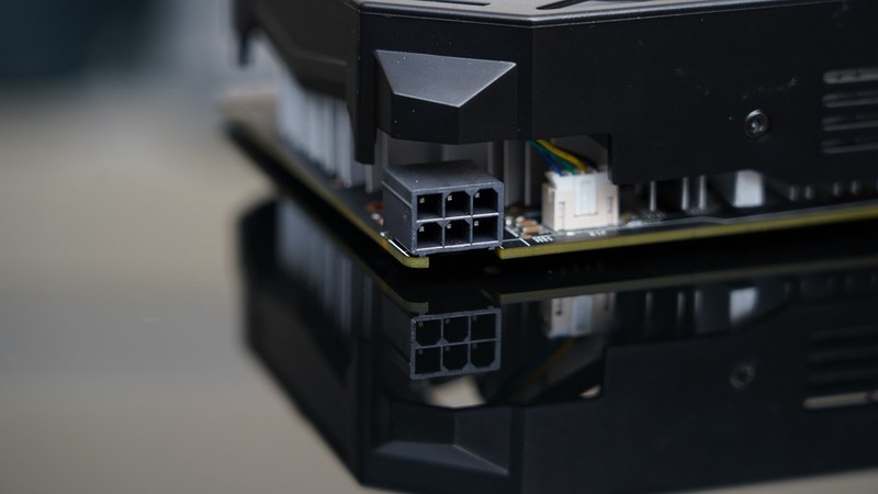 将捡垃圾进行到底，700元打造的电脑主机，还能流畅吃鸡