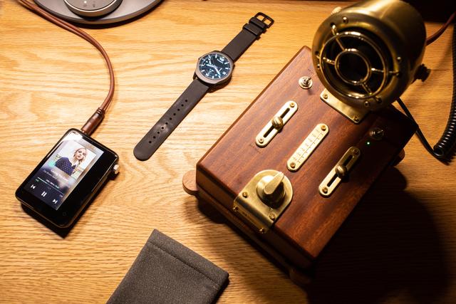 人美声甜，玩赏级桌面音箱，好玩好看，更好听的巫·喀秋莎