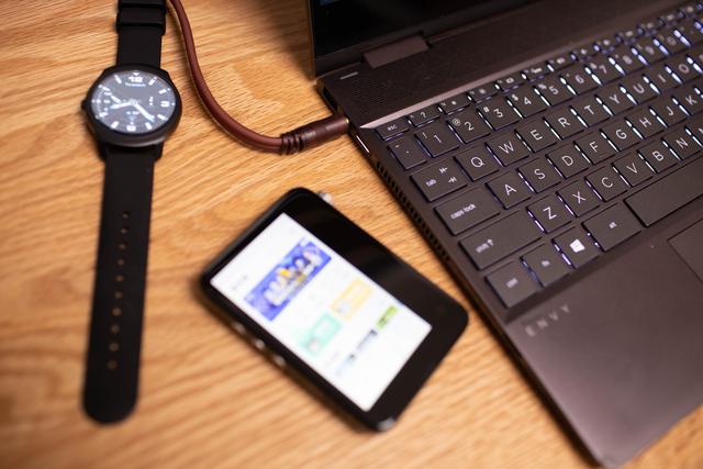 人美声甜，玩赏级桌面音箱，好玩好看，更好听的巫·喀秋莎