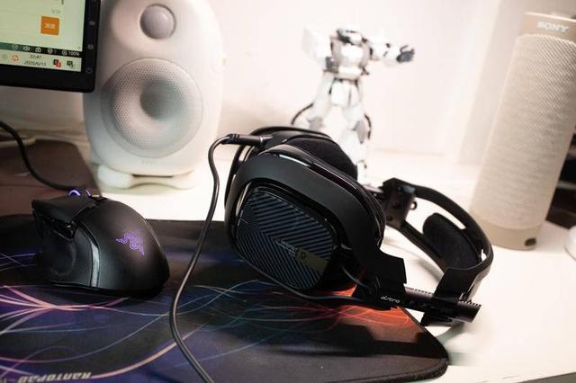 罗技Astro A40游戏耳机：时隔两年还是很能打！