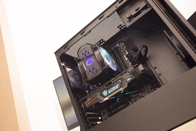 为电脑换个马甲，装酷冷S600机箱和V650电源