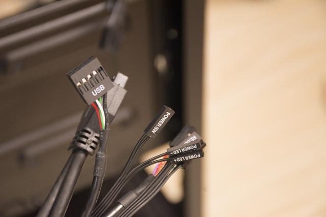 为电脑换个马甲，装酷冷S600机箱和V650电源