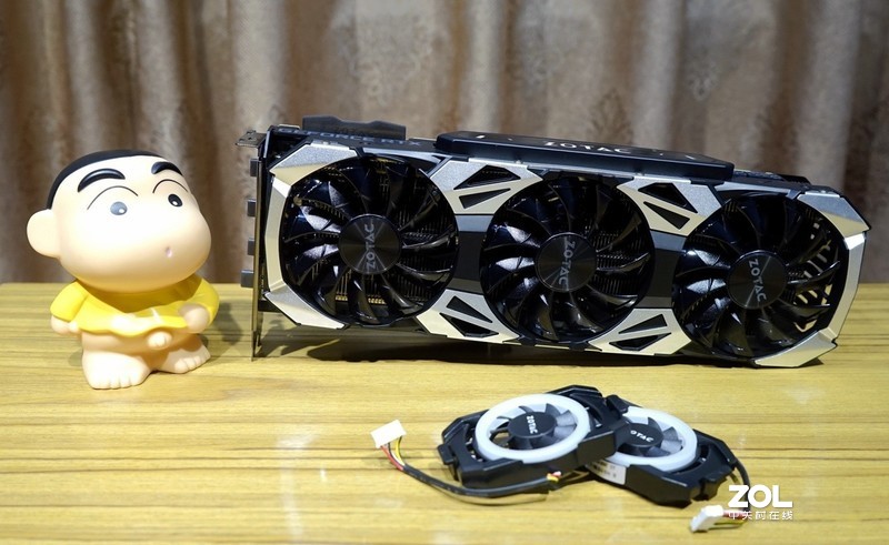 学生哥入学的游戏凶器，4K分辨率下通杀所有游戏？索泰RTX2080super至尊PLUS OC详测