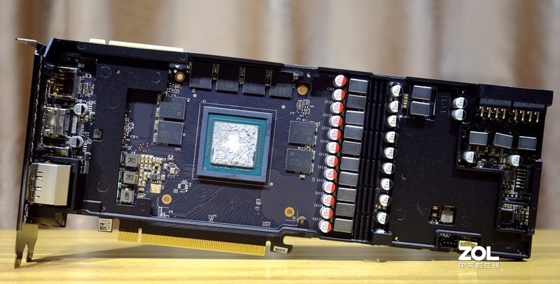 学生哥入学的游戏凶器，4K分辨率下通杀所有游戏？索泰RTX2080super至尊PLUS OC详测