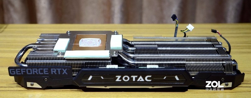 学生哥入学的游戏凶器，4K分辨率下通杀所有游戏？索泰RTX2080super至尊PLUS OC详测