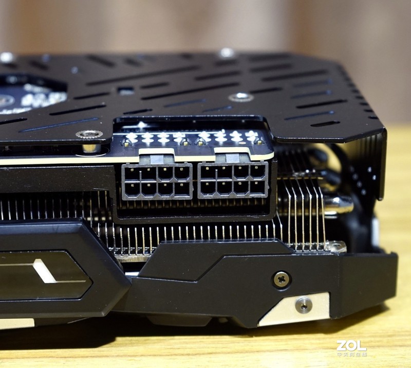 学生哥入学的游戏凶器，4K分辨率下通杀所有游戏？索泰RTX2080super至尊PLUS OC详测