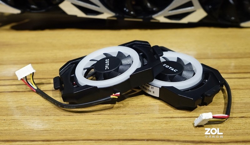 学生哥入学的游戏凶器，4K分辨率下通杀所有游戏？索泰RTX2080super至尊PLUS OC详测