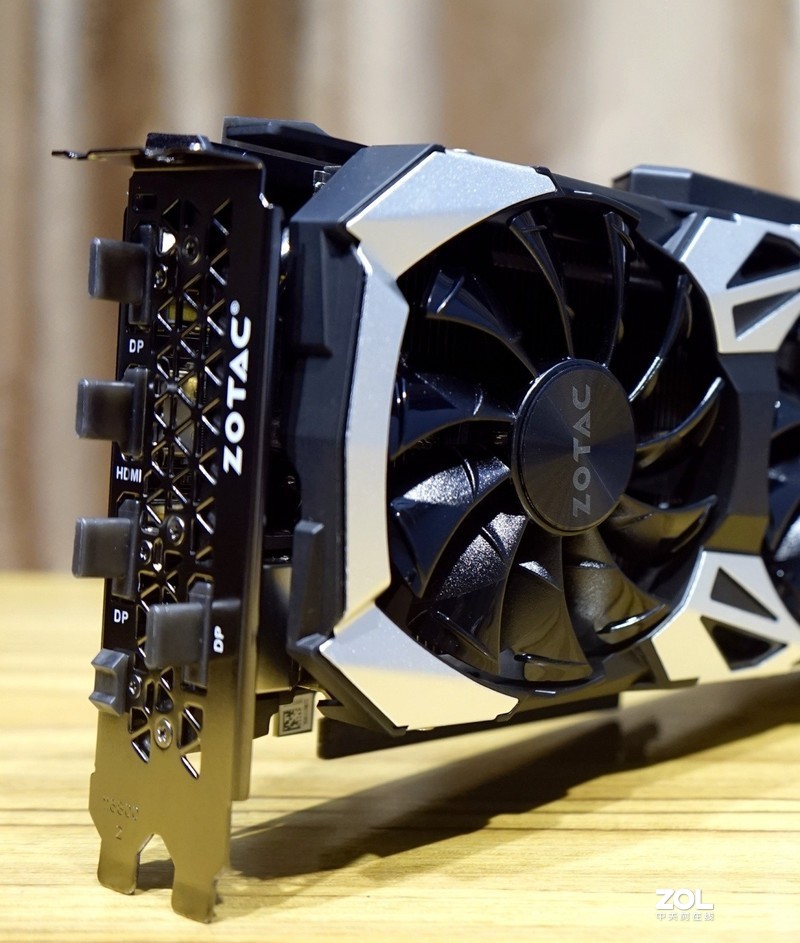 学生哥入学的游戏凶器，4K分辨率下通杀所有游戏？索泰RTX2080super至尊PLUS OC详测