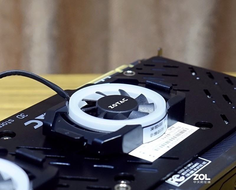 学生哥入学的游戏凶器，4K分辨率下通杀所有游戏？索泰RTX2080super至尊PLUS OC详测