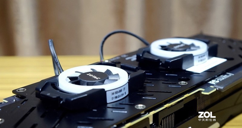 学生哥入学的游戏凶器，4K分辨率下通杀所有游戏？索泰RTX2080super至尊PLUS OC详测