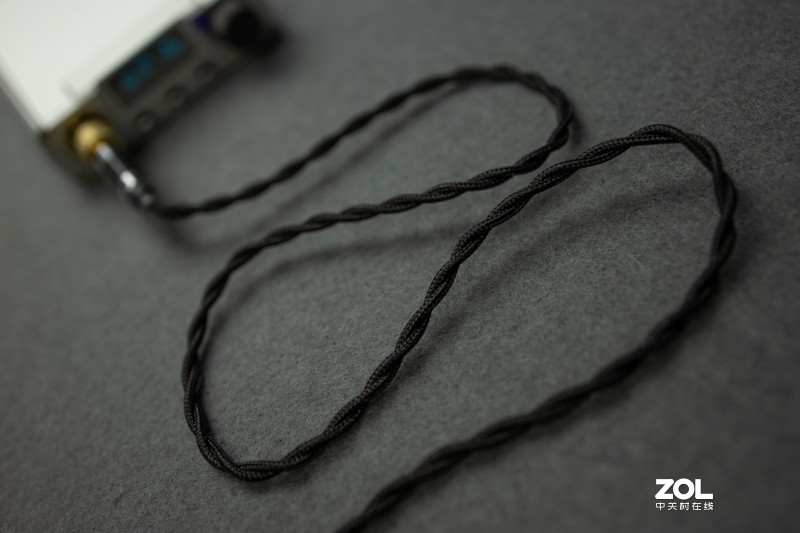 这是条值得回味的耳机，简评1圈1铁的森韵FORM1.1