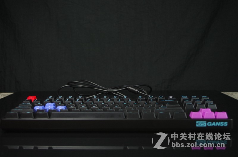 准系统袭来 买个G.S-57 配合立人Mr.UNC