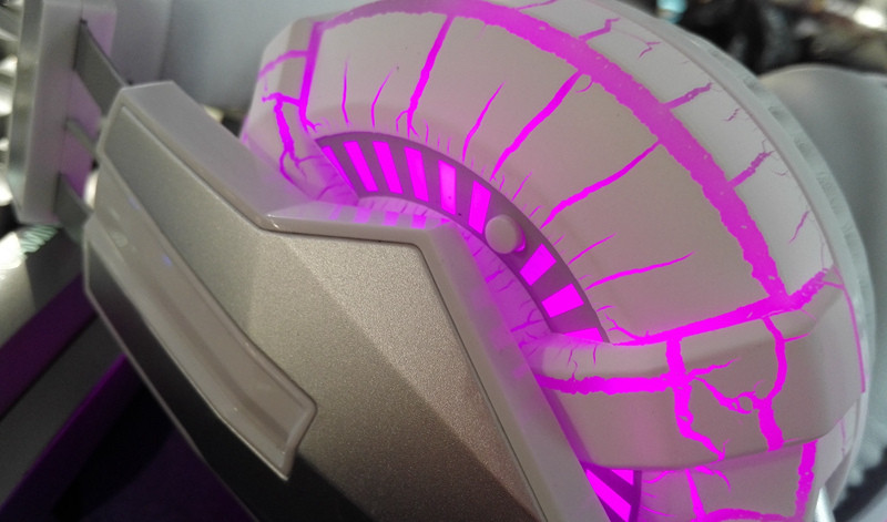 时尚时尚最时尚，闪瞎眼的外设