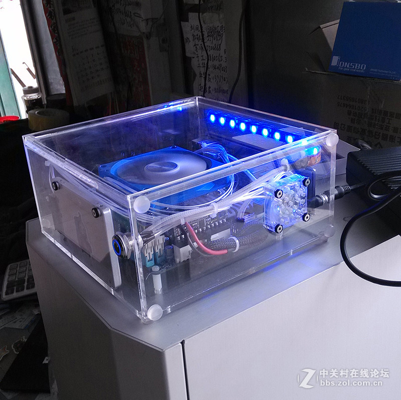 巴掌大有机玻璃小箱简单改造HTPC简介