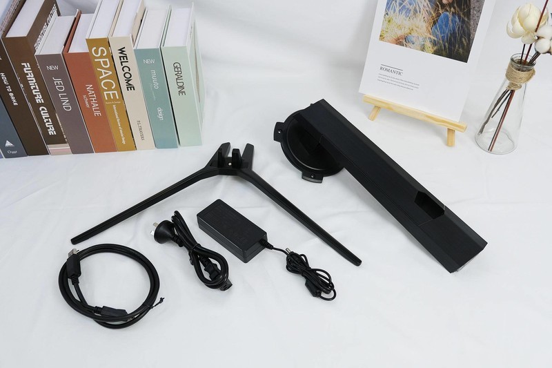 叫板四小金刚：微星PAG321CQR电竞显示器