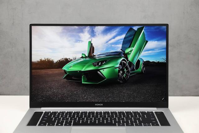 并不是只有MBP才算得上生产力工具，荣耀 MagicBook Pro 也是