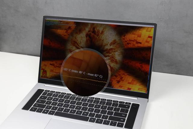 并不是只有MBP才算得上生产力工具，荣耀 MagicBook Pro 也是