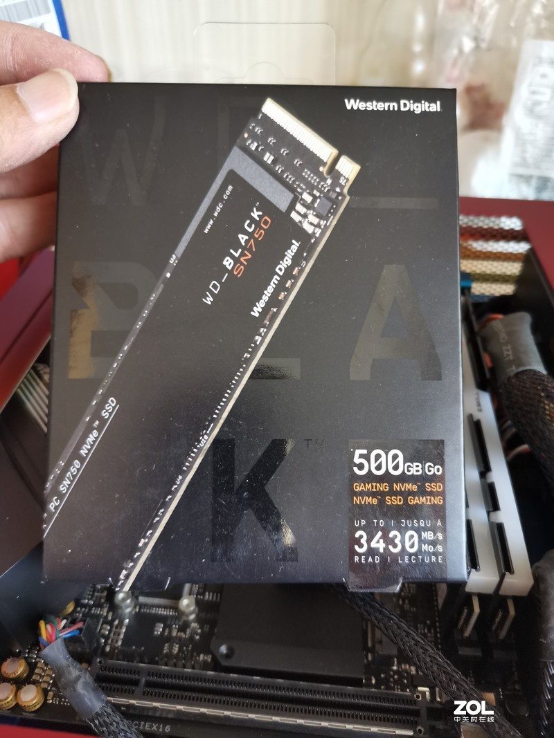 迎广H-FRAME mini 彩虹版装机 大神帮我看看内存频率为啥是2133