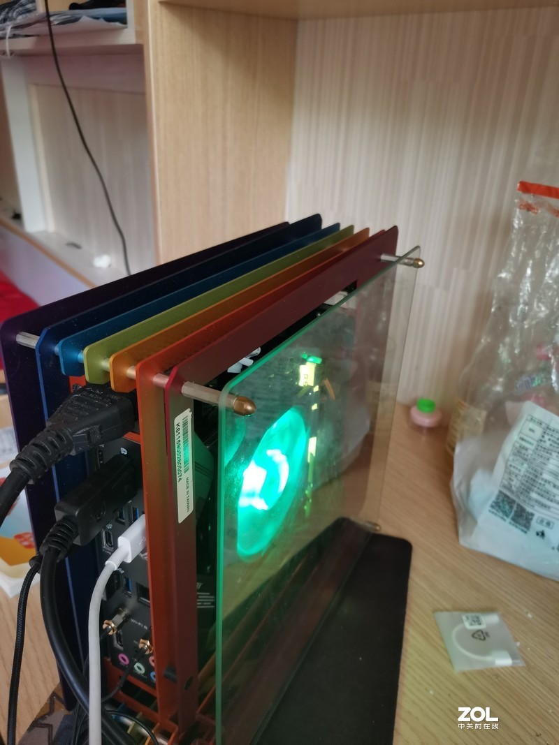 迎广H-FRAME mini 彩虹版装机 大神帮我看看内存频率为啥是2133