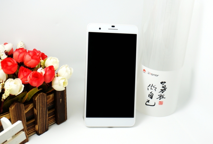 [吴小杰出品]“Plus”仅仅是大了？还增加了？荣耀6Plus体验