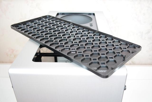 OMG！我的显卡终于站起来了！乔思伯U5S机箱 装机体验