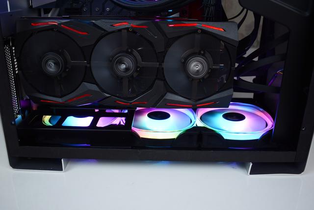 OMG！我的显卡终于站起来了！乔思伯U5S机箱 装机体验