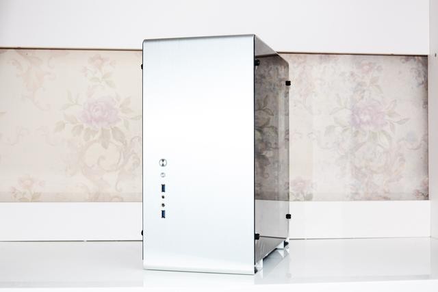 OMG！我的显卡终于站起来了！乔思伯U5S机箱 装机体验