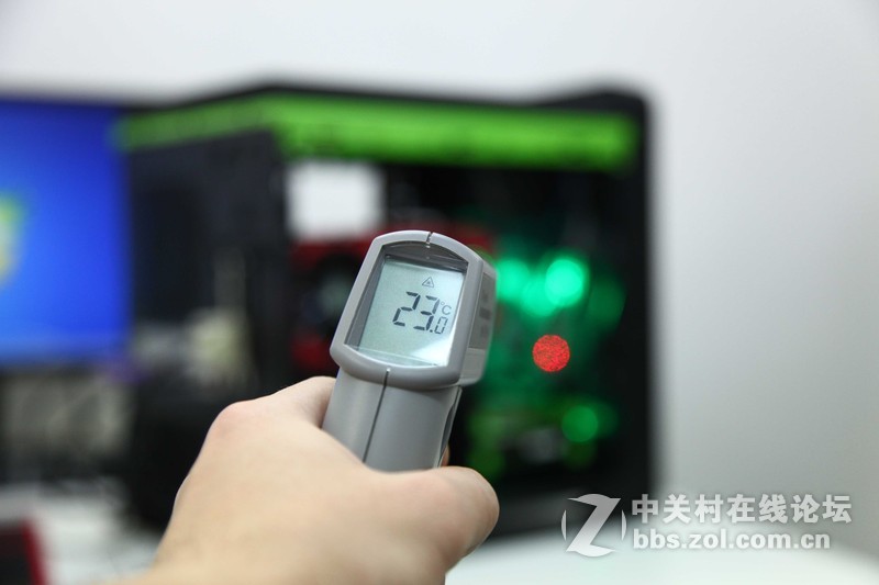 【灯控最爱】GTX960JetStream+碳立方+海魔120=光影魔术手，温度噪音大考验！！