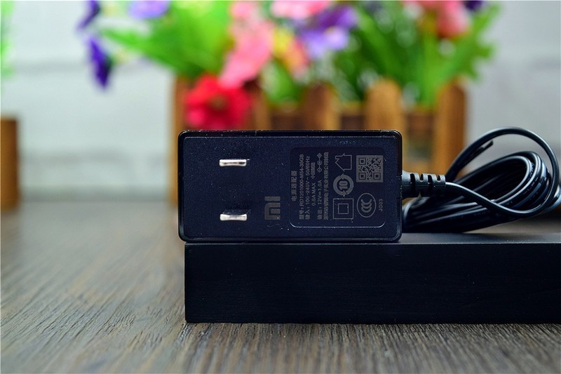 有颜值更有实力，最大可连128台设备：小米路由器AC2100评测！