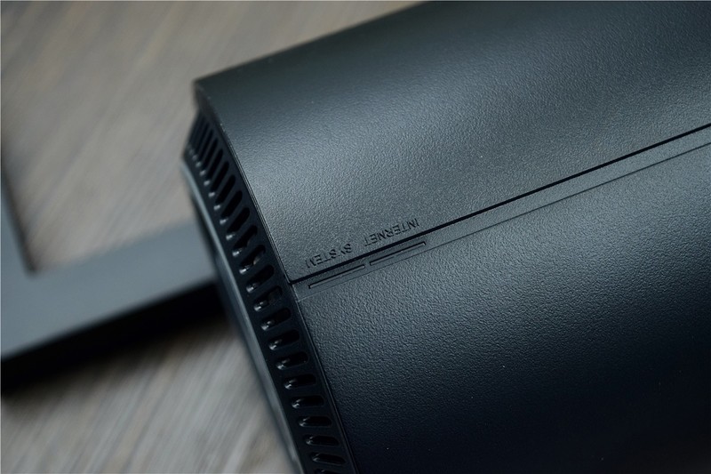 有颜值更有实力，最大可连128台设备：小米路由器AC2100评测！