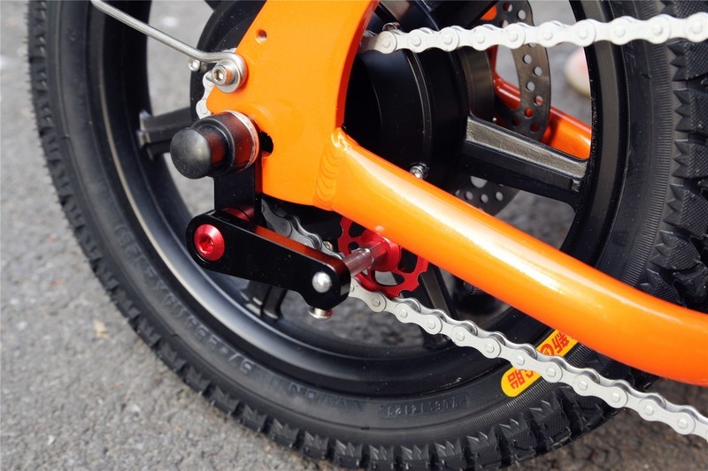 新竣黑马品牌，长跑王FIIDO-L2 电动车开箱体验