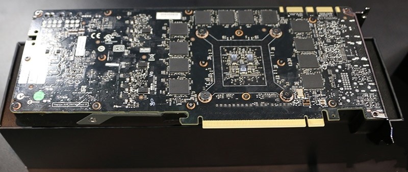 #约稿#地球最新核弹GTX Titan X霸气登场（附霸气开箱）！