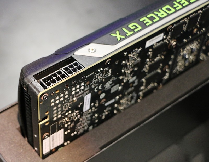 #约稿#地球最新核弹GTX Titan X霸气登场（附霸气开箱）！