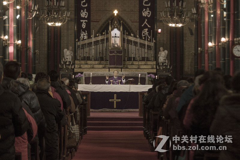 虔诚的信徒-中关村在线摄影论坛