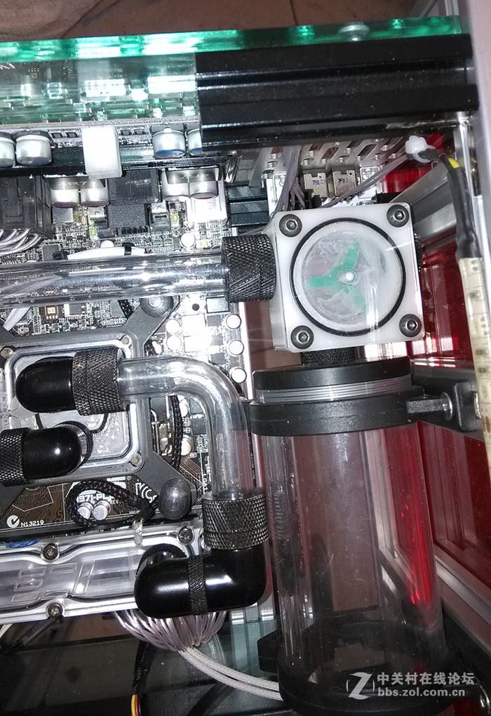 简单打造HTPC迷你机桌/桌机/桌箱一体