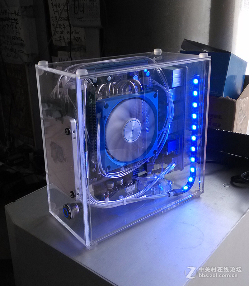 巴掌大有机玻璃小箱简单改造HTPC简介