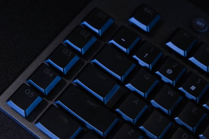 GL矮轴触发能快多少？罗技G813评测及Logitech G HUB使用教程