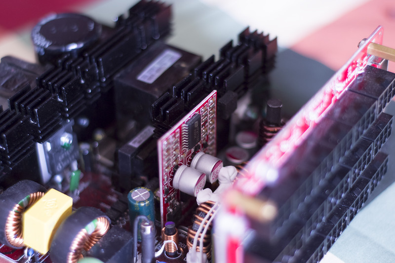 先马750W金牌全能模组开箱、拆解分析