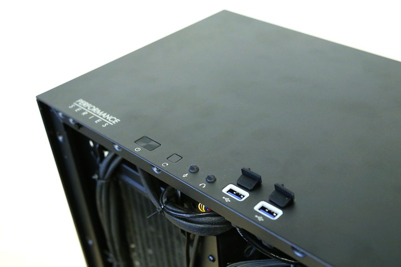 预算2万 9900K加2080显卡配安钛克冰钻机箱打造RGB信仰主机