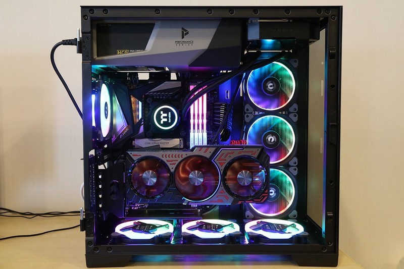 预算2万 9900K加2080显卡配安钛克冰钻机箱打造RGB信仰主机